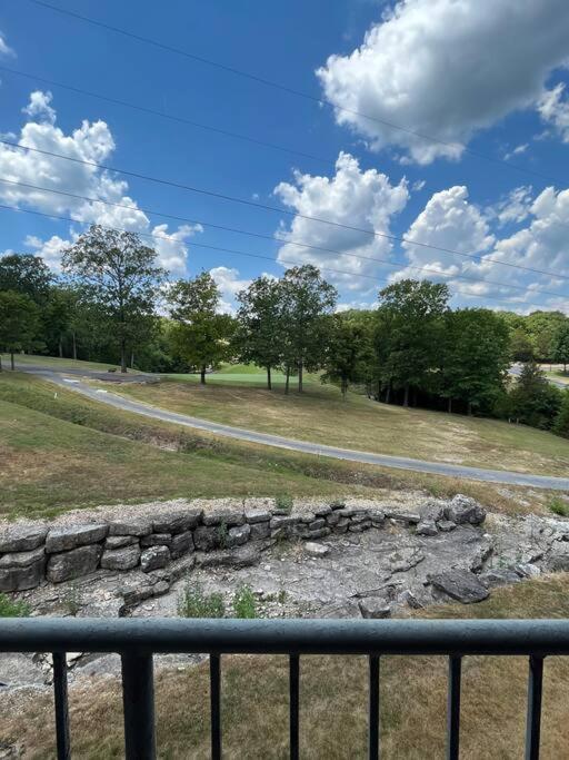 Couples Condo Retreat Overlooking Golf Course Branson West Εξωτερικό φωτογραφία