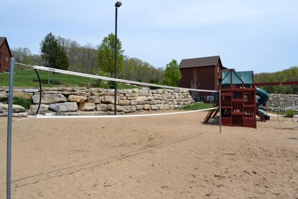 Couples Condo Retreat Overlooking Golf Course Branson West Εξωτερικό φωτογραφία