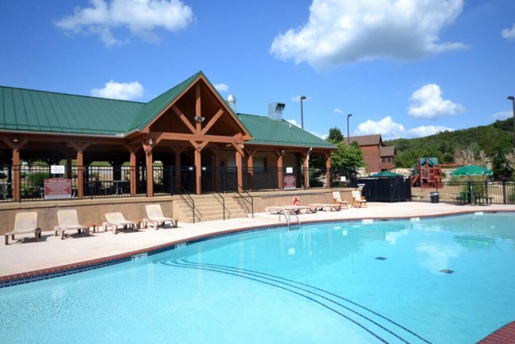 Couples Condo Retreat Overlooking Golf Course Branson West Εξωτερικό φωτογραφία